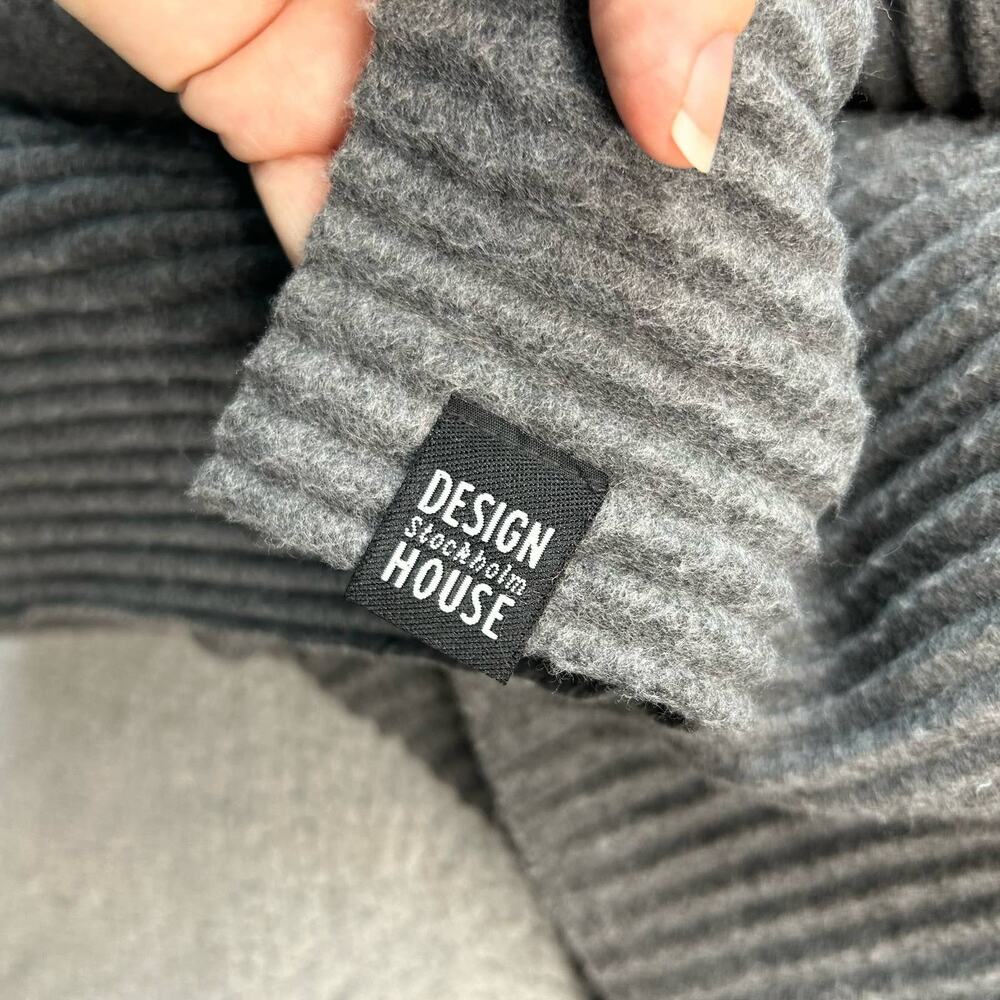 DESIGN HOUSE STOCKHOLM Gray Poncho Ablesson Pleece Sweater Minimalist Capsule - Picture 5 of 8